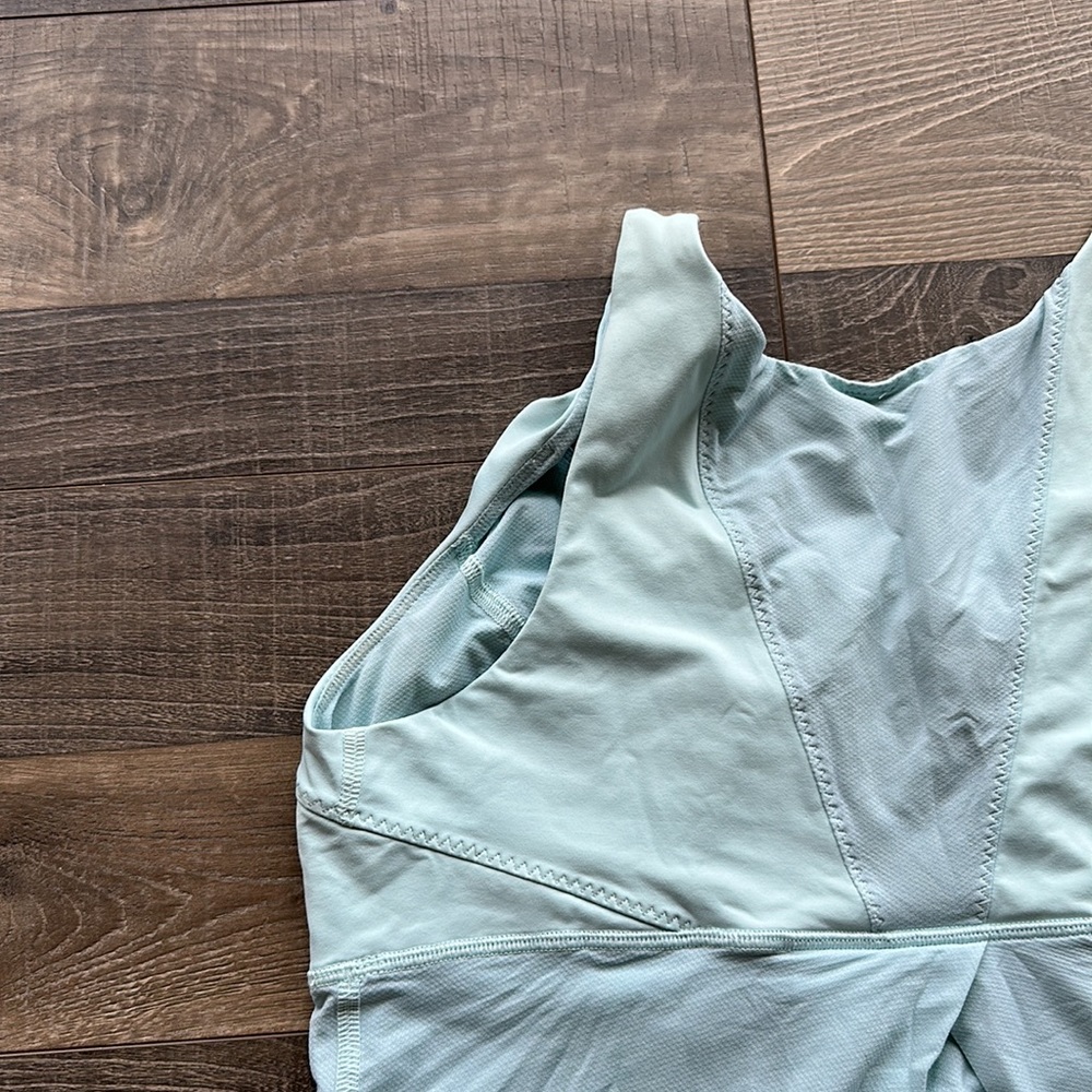 Lululemon Tank With Drawstring- Size 10 - image 4